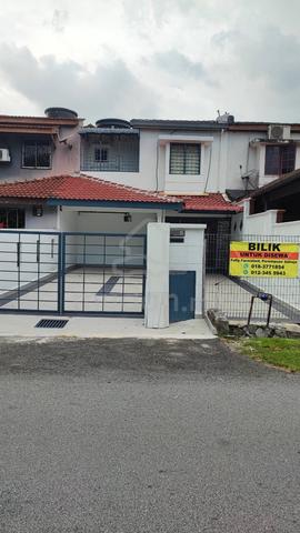 Premium Single Rooms For Rent at Puchong Female Only 1