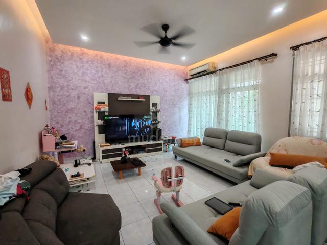 Taman Bukit Jaya Jalan Denai 3 Storey Semi-D House 40x80 Ulu Tiram 1