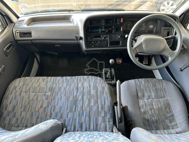 1999 Toyota HIACE 3.0 LH112 (M) - 2