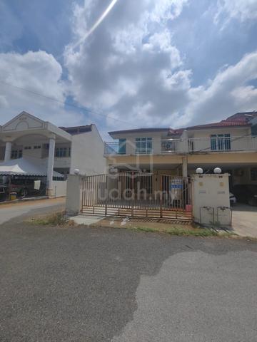 Rumah Teres 2Tingkat 4Bilik Kosong 1