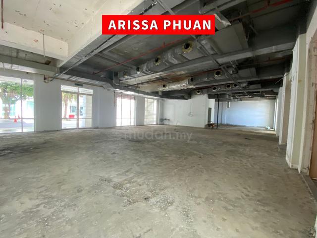 Sea Front Shop Lot Space for Rent – Ground Floor Prime Location 4509sf 1