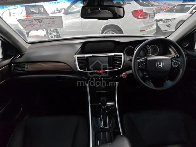 Cash & Full Loan 2017 Honda ACCORD 2.0 VTI-L (A) - 4