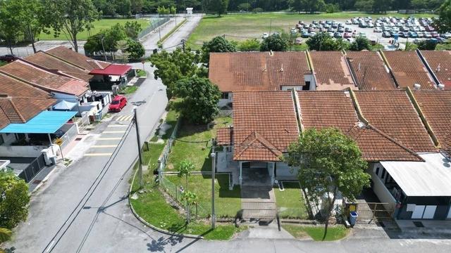 TERMURAH & TANAH LUAS - 1 Storey Corner lot Bandar Saujana Putra SP1 1