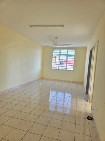 Putatan Platinum Apartment 1