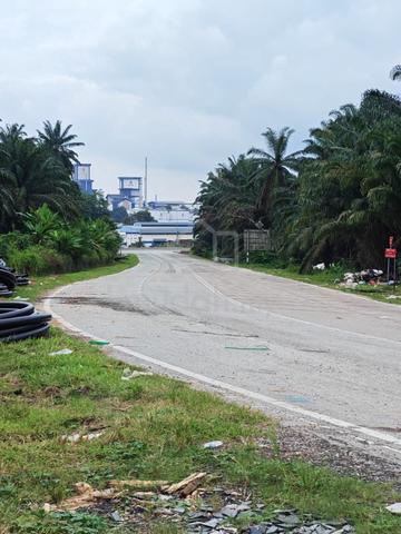 Kulai Lagenda 157 acres Zoning Industrial Land SALE Beside Main Road 1