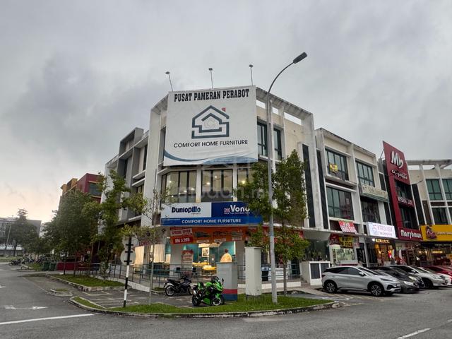 3 Storey Shop Putra Sentral @ Bandar Seri Putra Bangi - Corner Lot 1