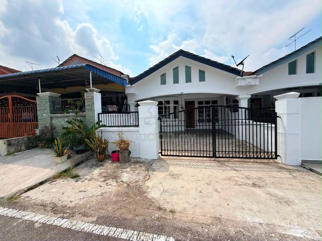 Single Storey Bandar Putra, Kulai - Freehold - Big Unit - Fully reno 1