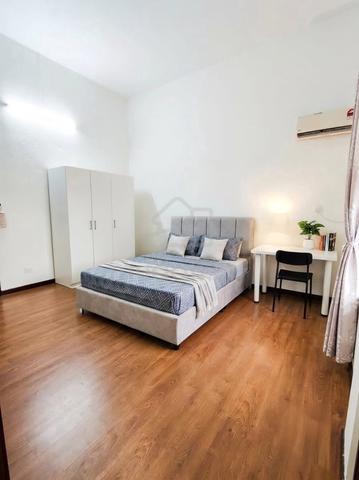 Spacious Master Room (24.6m²) Spring Ville Garden @ All Utilities In 1