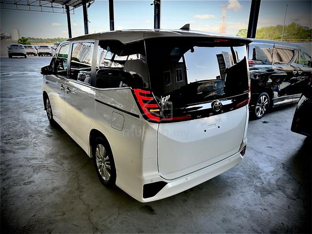 2022 Toyota NOAH 2.0 SG (A) - 4