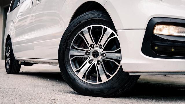 Hyundai GRAND STAREX EXECUTIVE 2.5L A.CRUISE 2020 - 5