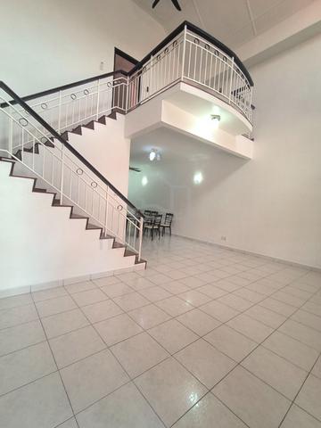 Ulu Tiram / Pelangi Indah / Jln Pesona ( 1.5 Storey House ) For Rent 1