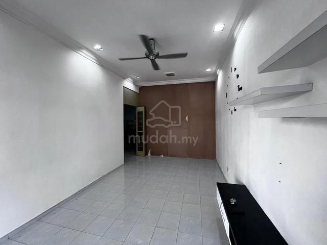 Pulai Utama @ 1sty Storey House Partial Furnished 3bedroom For Rent 1
