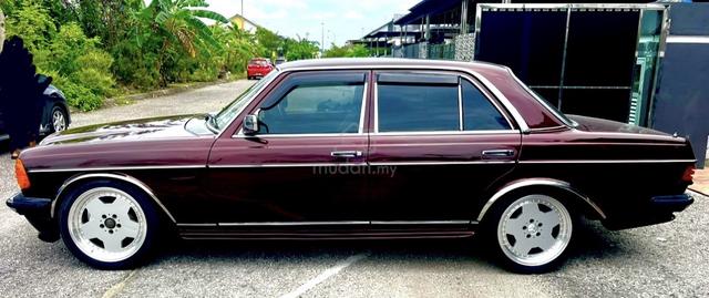 Mercedes Benz 230E - 3