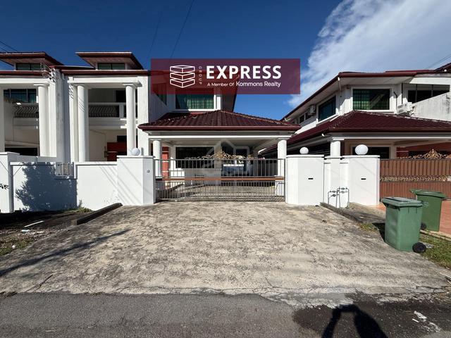 Double Storey Semi Detached House at Taman Bayshore 1