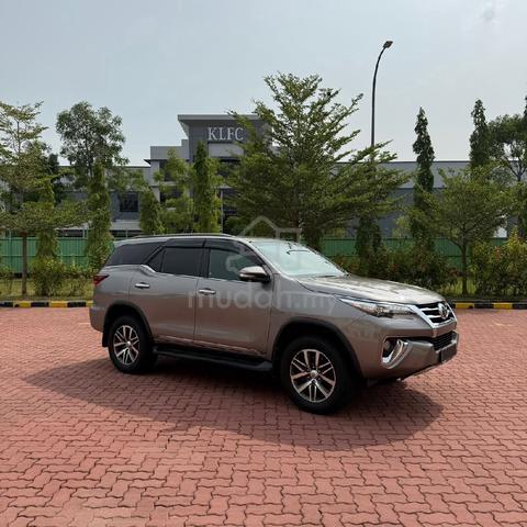 2017 Toyota FORTUNER 2.7 SRZ 4X4 2TR-FE (A) - 1