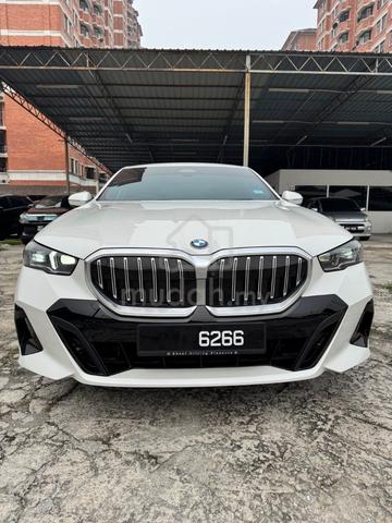 BMW 520i M-SPORT FULL SERVICE RECORD - 2