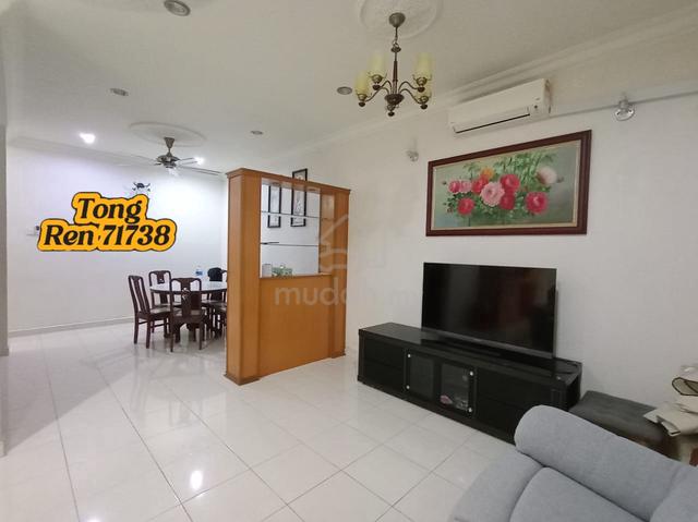 2.5StoreyTerrace House Taman Laguna Merbok 1