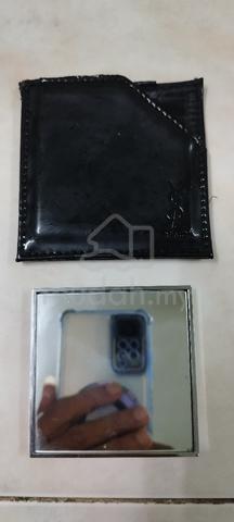 YSL Beaute makeup mirror - photo 3 of 5