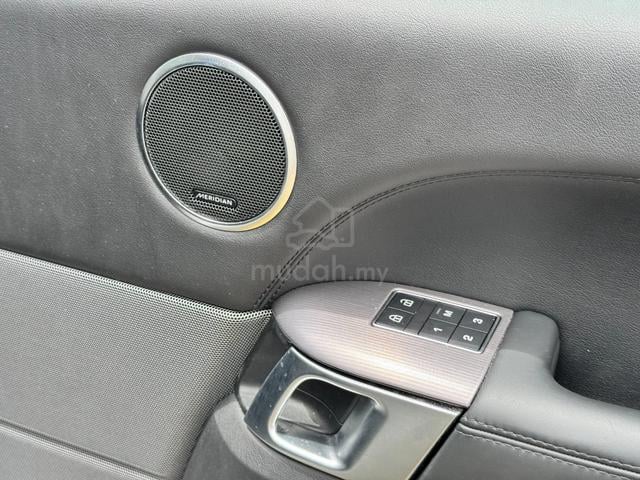 D300 NEW ENG Land Rover RANGE ROVER SPORT HSE 3.0 - 5