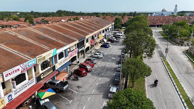 SHOPLOT 2,625 SQFT 🔥 2 Storey Taman Padu Permai Sungai Besar Selangor 1
