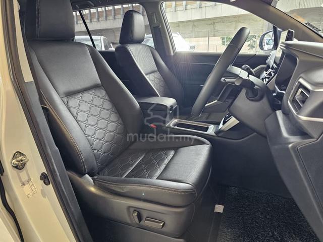Toyota INNOVA 2.0 ZENIX V F/SERVICE UNDER WARANTY - 4