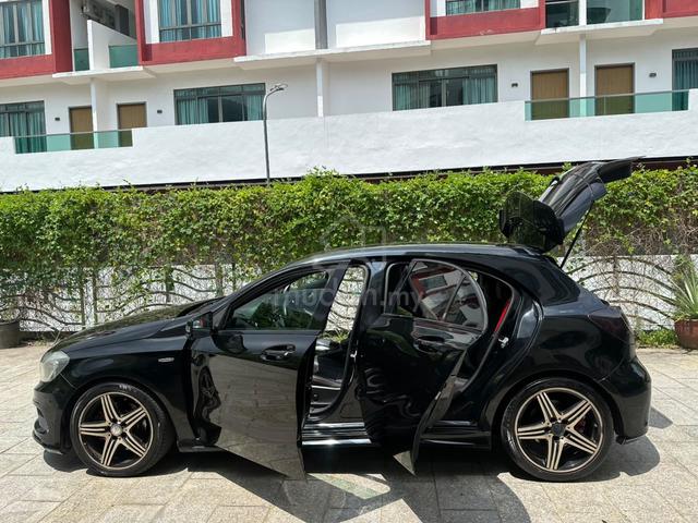 2015 Mercedes A250 2.0 A AMG LIKE NEW NO SMOKE CAR - 3