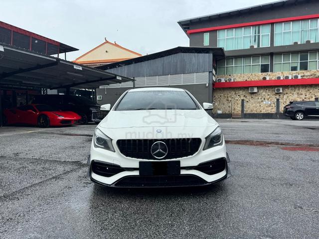 Mercedes Benz CLA180 1.6 - 3