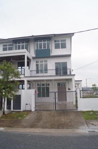 Rumah corner lot 3 tingkat, Kundang, Facing open, FREEHOLD, Non-bumi 1