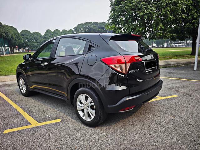 2015 Honda HR-V 1.8 V (A) 40k KM Honda Service rec - 4
