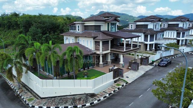 Fully Furnished + Indoor Pool + Private Lift @ MK Heights, Kulim 1
