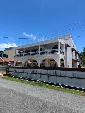 Banglo Bukit Chenering 1