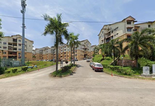 Cempaka Apartment (Taman Bunga Raya) 1