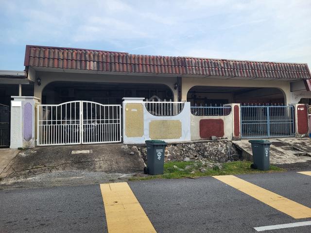 Taman Sri Mawar (1 sty) Senawang Seremban Rahang Rasah for SALE 1