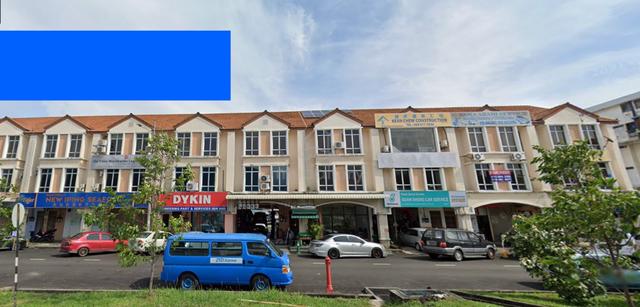 1st Floor Shop Ample Parking Spaces for SALE at Taman Iping Batu Maung 1