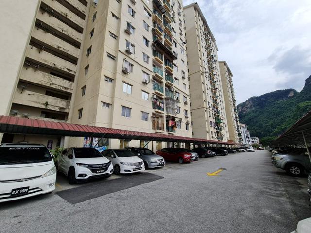 Pangsapuri Saujana Gombak 1