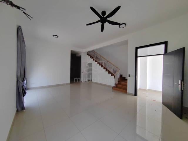 Garden Villa, Taman Bukit Indah (Indah 11) 1