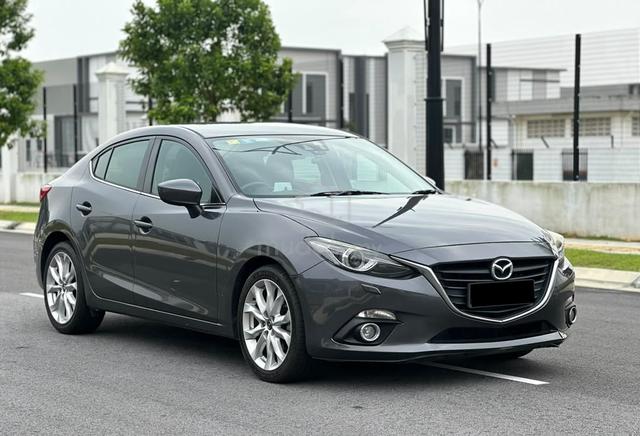 2015 Mazda 3 2.0 SEDAN HIGH SKYACTIV LOW MILEAGE - 4