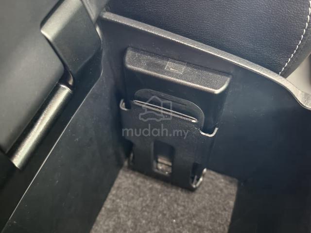 2022 Toyota FORTUNER SRZ 2.7L (A) - 4