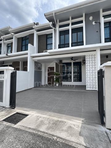 4BR 2 Storey Terraced House @ Taman Seri Austin, Johor Bahru, Johor 1