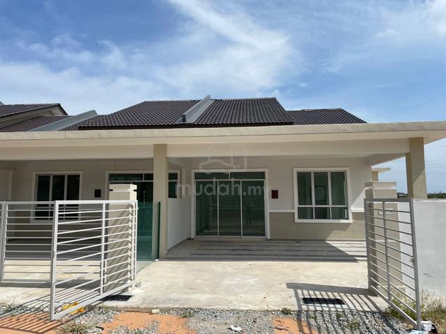 Taman Jasin Bestari📍Single Storey Terrace House 4B2B 1