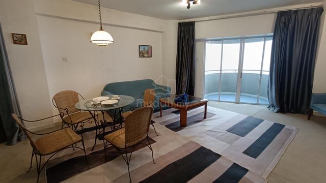 Golden Hills Resort (Amber Court Apartment) 1
