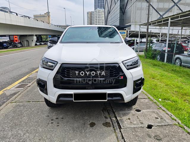 2025 Toyota HILUX 2.8 GR SPORT SHOW ROOM CAR (A) - 2