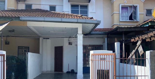 Double Storey at Jalan Kebun Nenas Bandar Putera Klang for Sale 1
