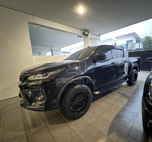 2019 Toyota HILUX 2.8 BLACK EDITION(A) - 1