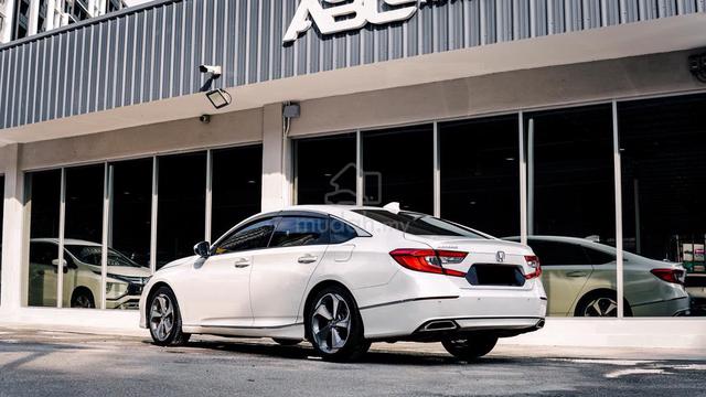 Honda ACCORD TC-P 1.5L K.ENTRY P.SHIFT L.SEAT 2022 - 2