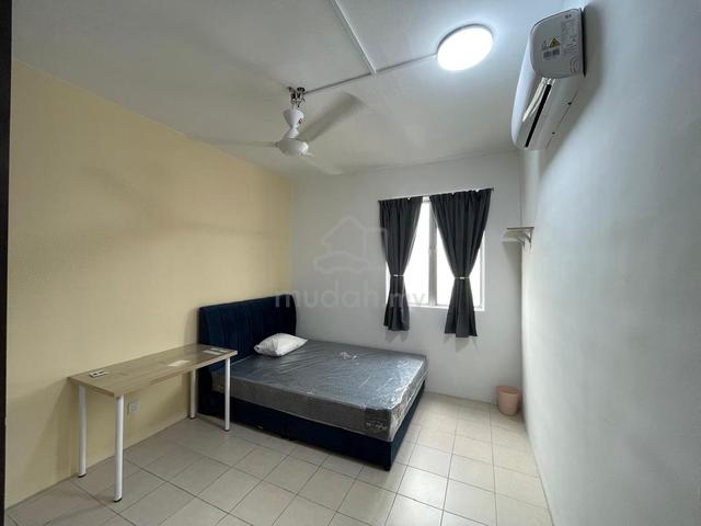 Casa Subang Condo USJ 1 Subang Jaya Female Medium AC Bedroom Near BRT 1
