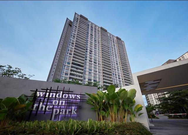 Windows on The Park 1