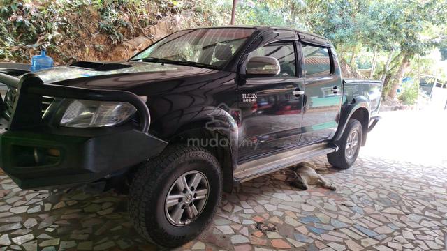 Toyota Hilux 3.0g Auto Double Cab Diesel (2011) - 2