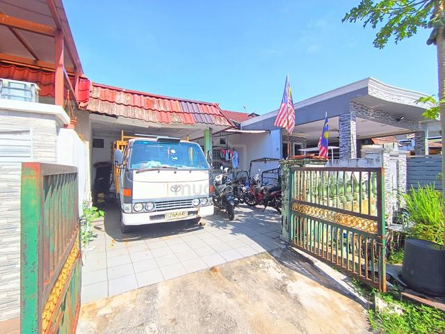 FACING OPEN-Teres 1 Tingkat Taman Serdang Raya Seri Kembangan 1