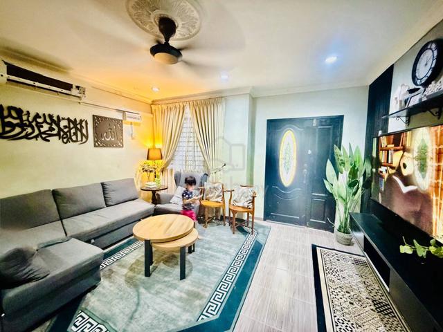 RENOVATED 1.5 Storey Terrace House Seksyen 7 Kota Damansara 1